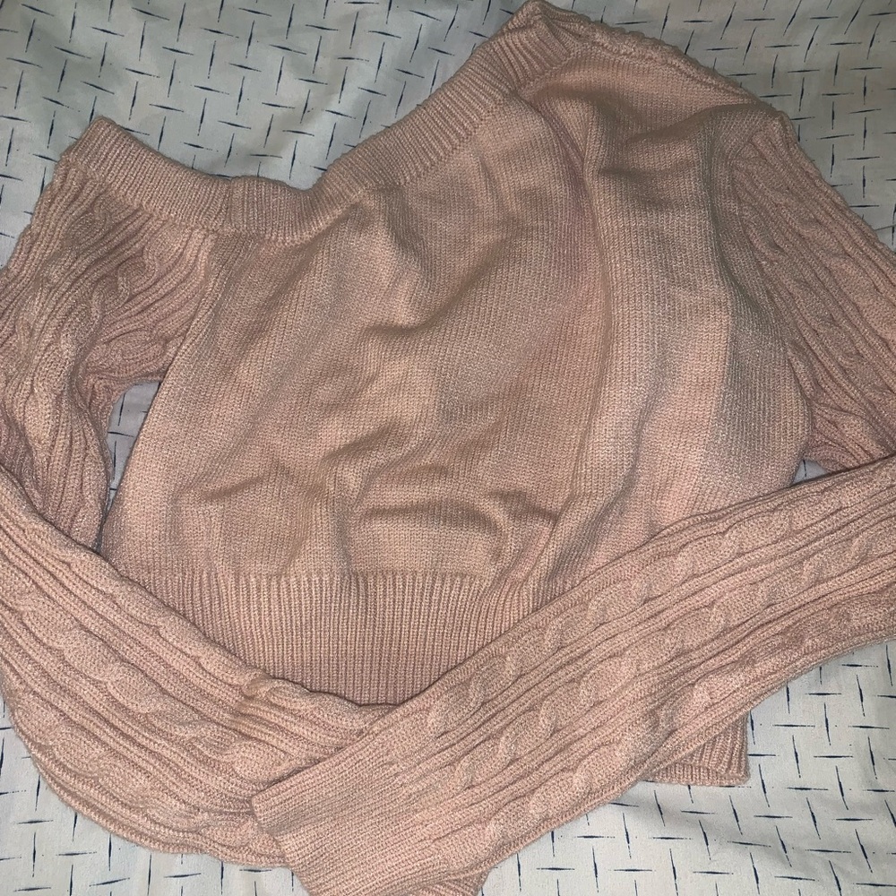 New of the shoulder Crop Sweater